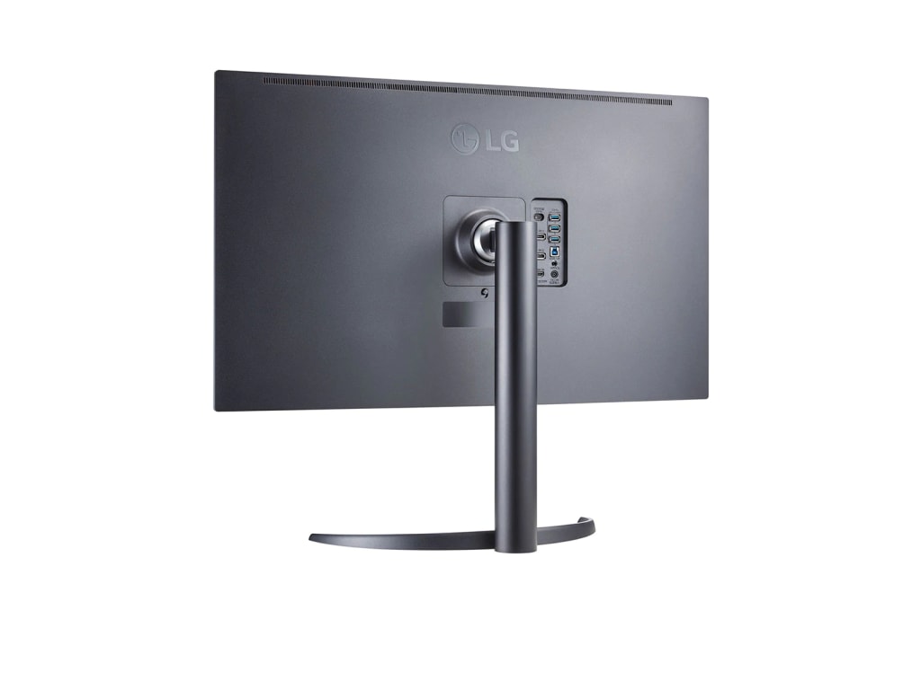 LG 32EP950-B - 31.5” UltraFine OLED Pro 4K Display with DCI and Adobe sRGB Color Profiles